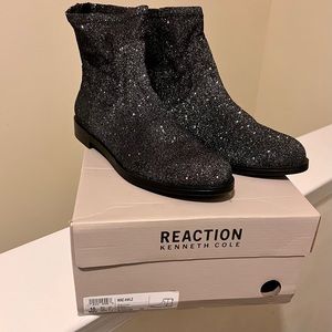 Kenneth Cole Reaction- Wind Ankle Booties- Size 10